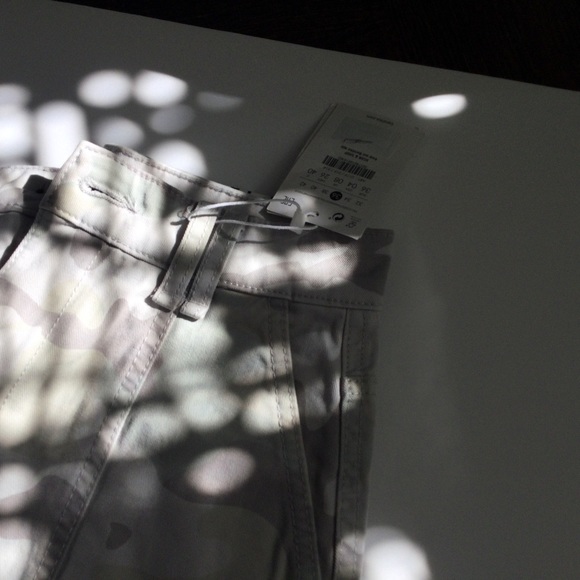 Bershka Womens Slouchy Cargo Pants Ankle High Camouflage Size 36 - Picture 7 of 9